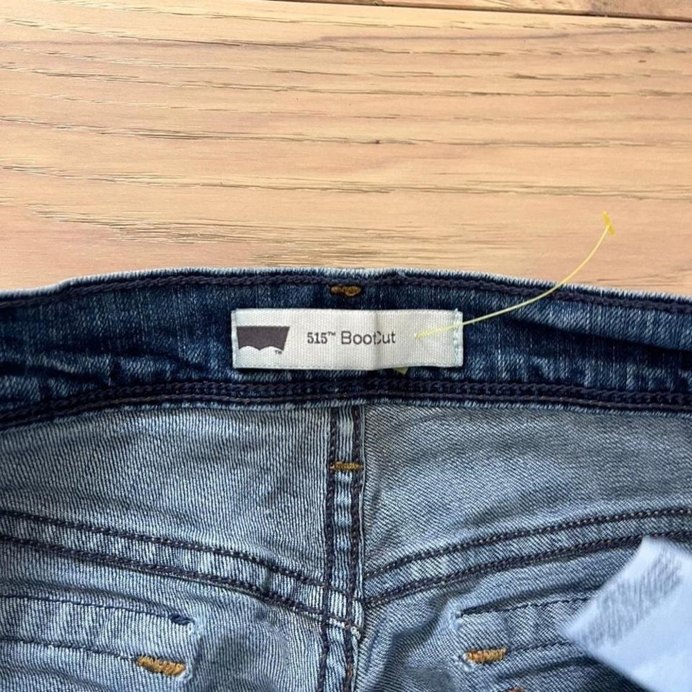 Vintage Levis Bootcut Jeans Womens Sz 12 Medium Wash Bucket Pockets Western - Picture 5 of 7